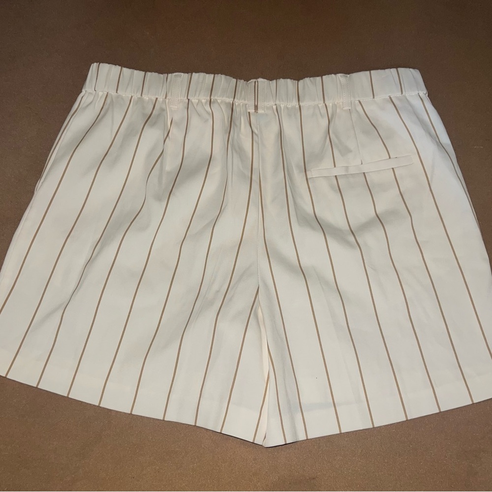 Two piece short set! - Picture 4 of 4